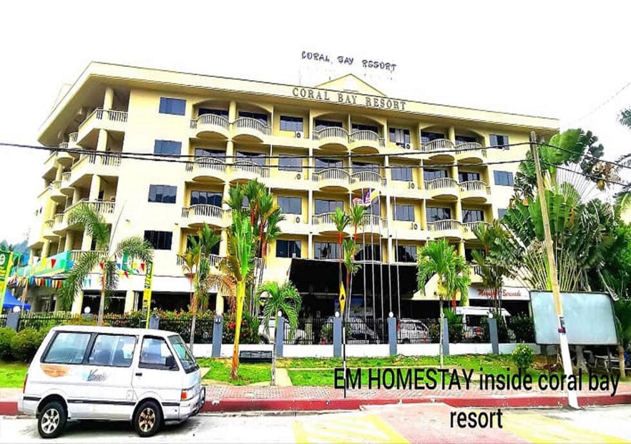 Em Homestay Pekan Pangkor Eksteriør billede
