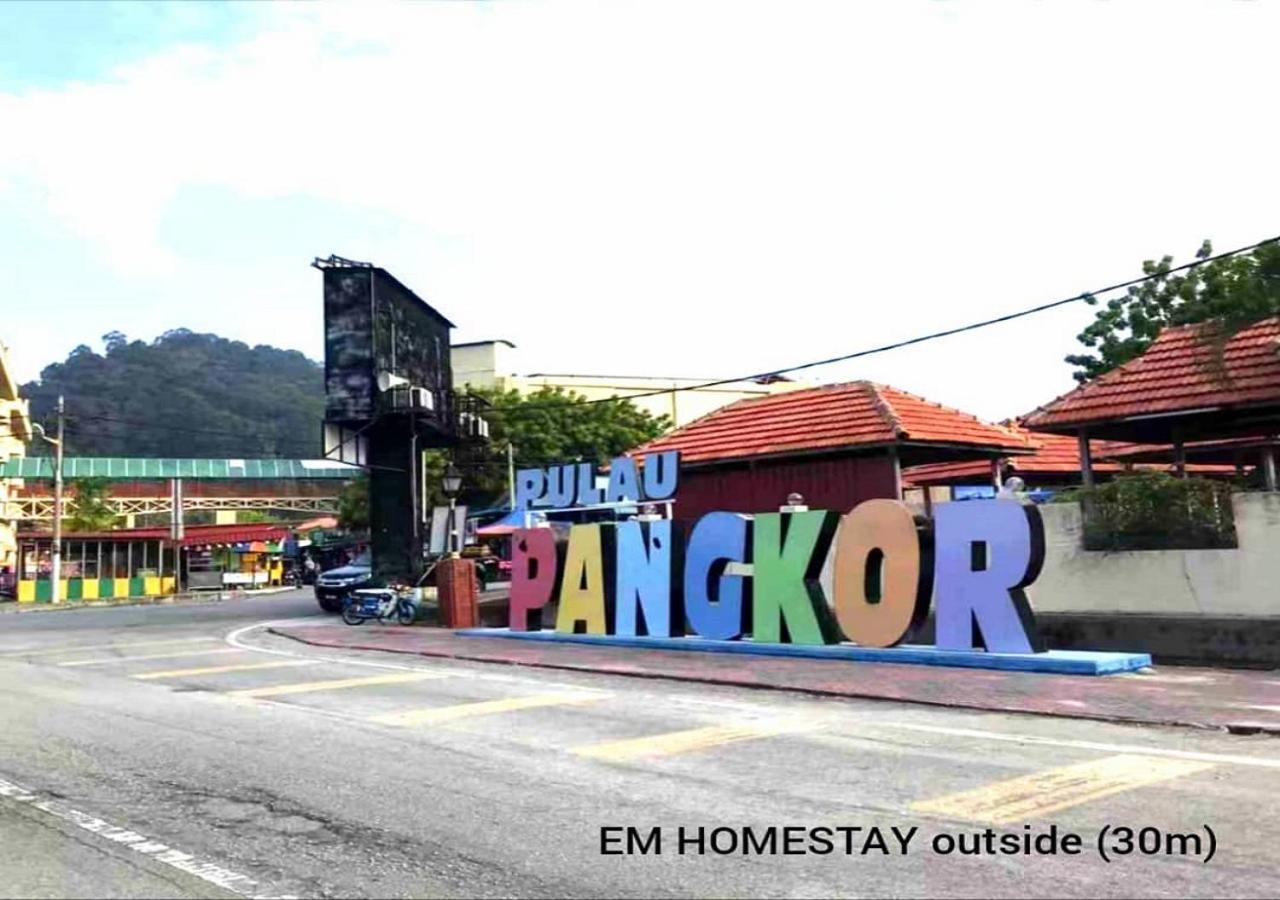Em Homestay Pekan Pangkor Eksteriør billede